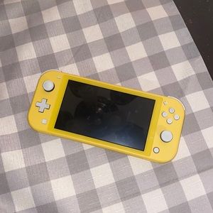 Yellow Nintendo Switch, Barely used
